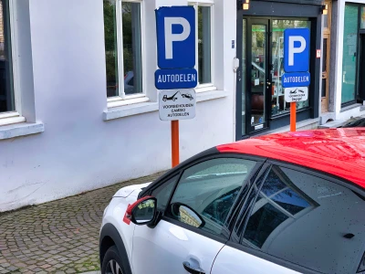 Emplacements de stationnement réservés à l’autopartage.